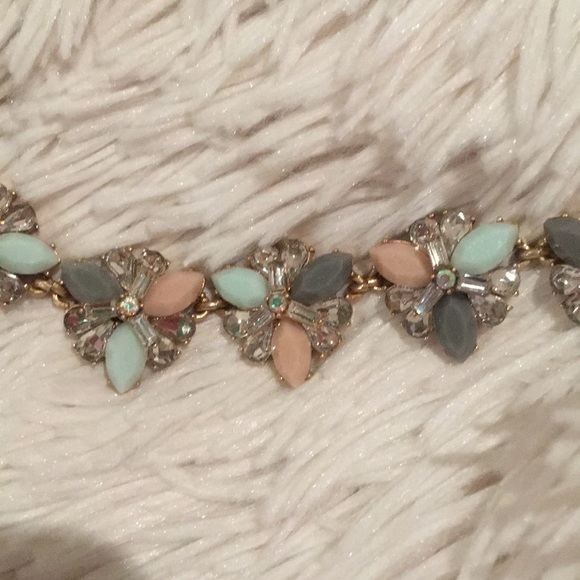 J crew necklace - Picture 2 of 3